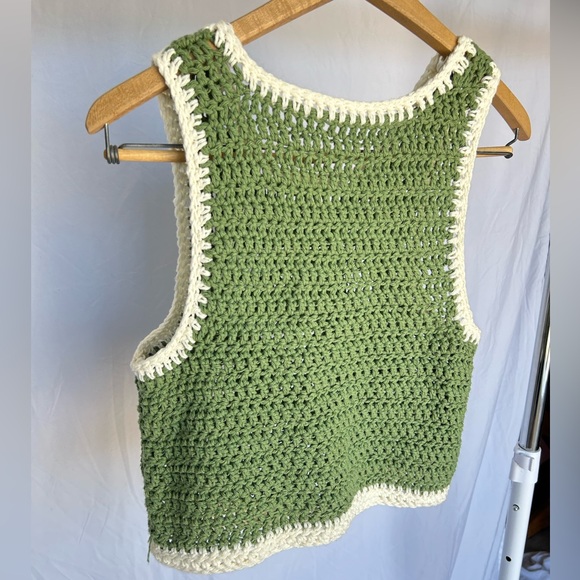 Super Cute Vintage Green Hand Knit Sweater Vest size S - Picture 6 of 8